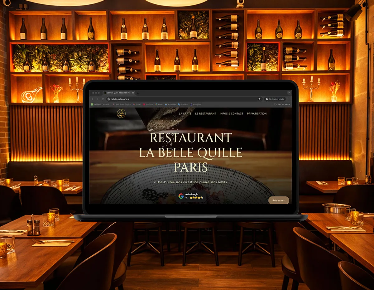 Mockup d'un ordinateur portable affichant le nouveau site web classe et moderne du restaurant La Belle Quille.